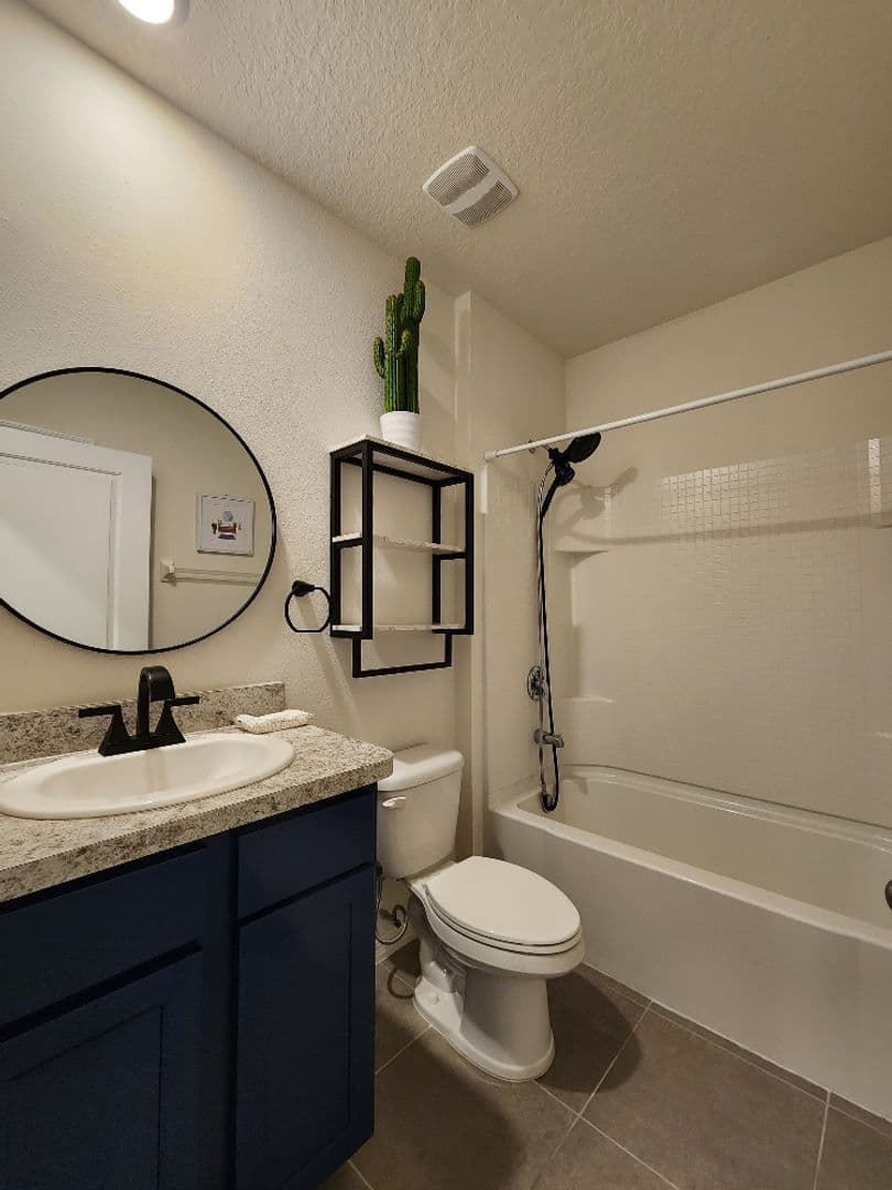Brandon House: 2448 Knight Island Dr