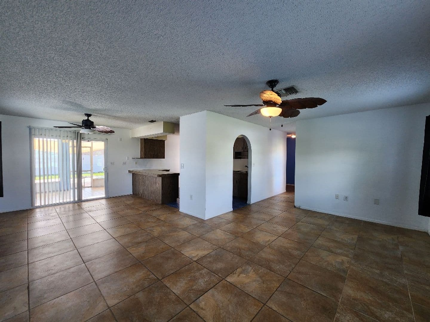 Spring Hill House: 1425 Hathaway Ave