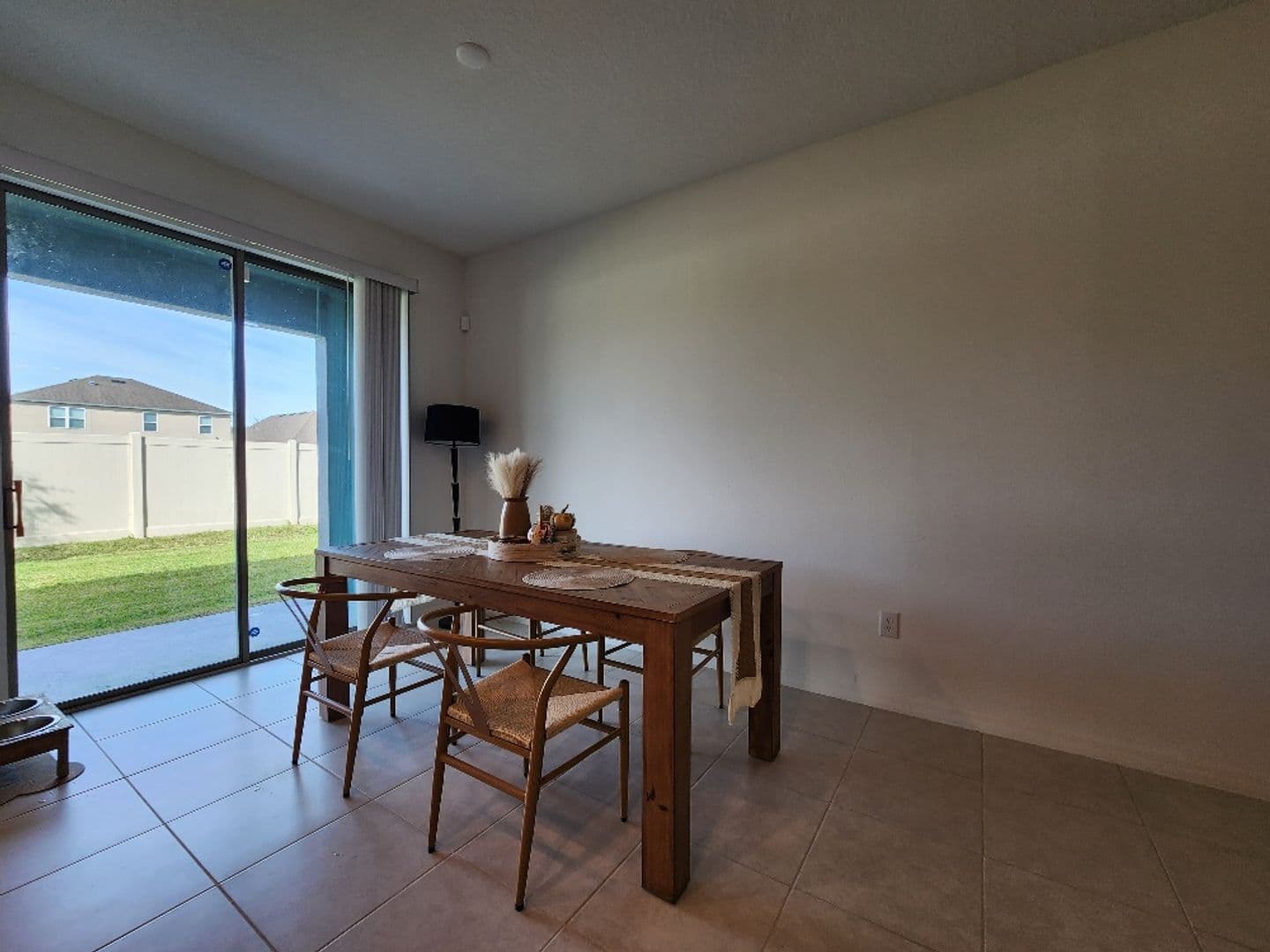 Sun City Center Townhome: 14305 Editors Note St