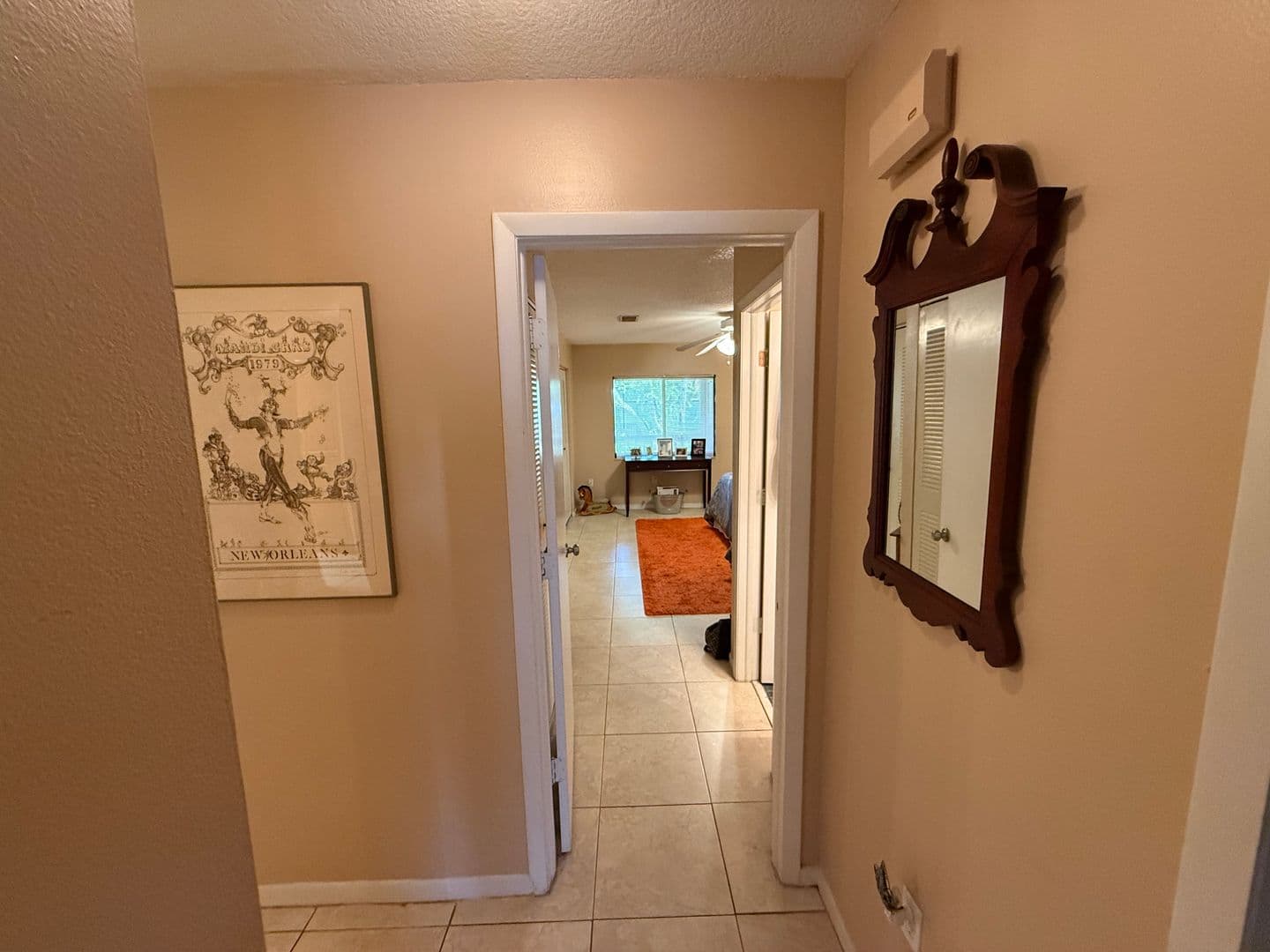 Tampa House: 3701 Champagne Dr