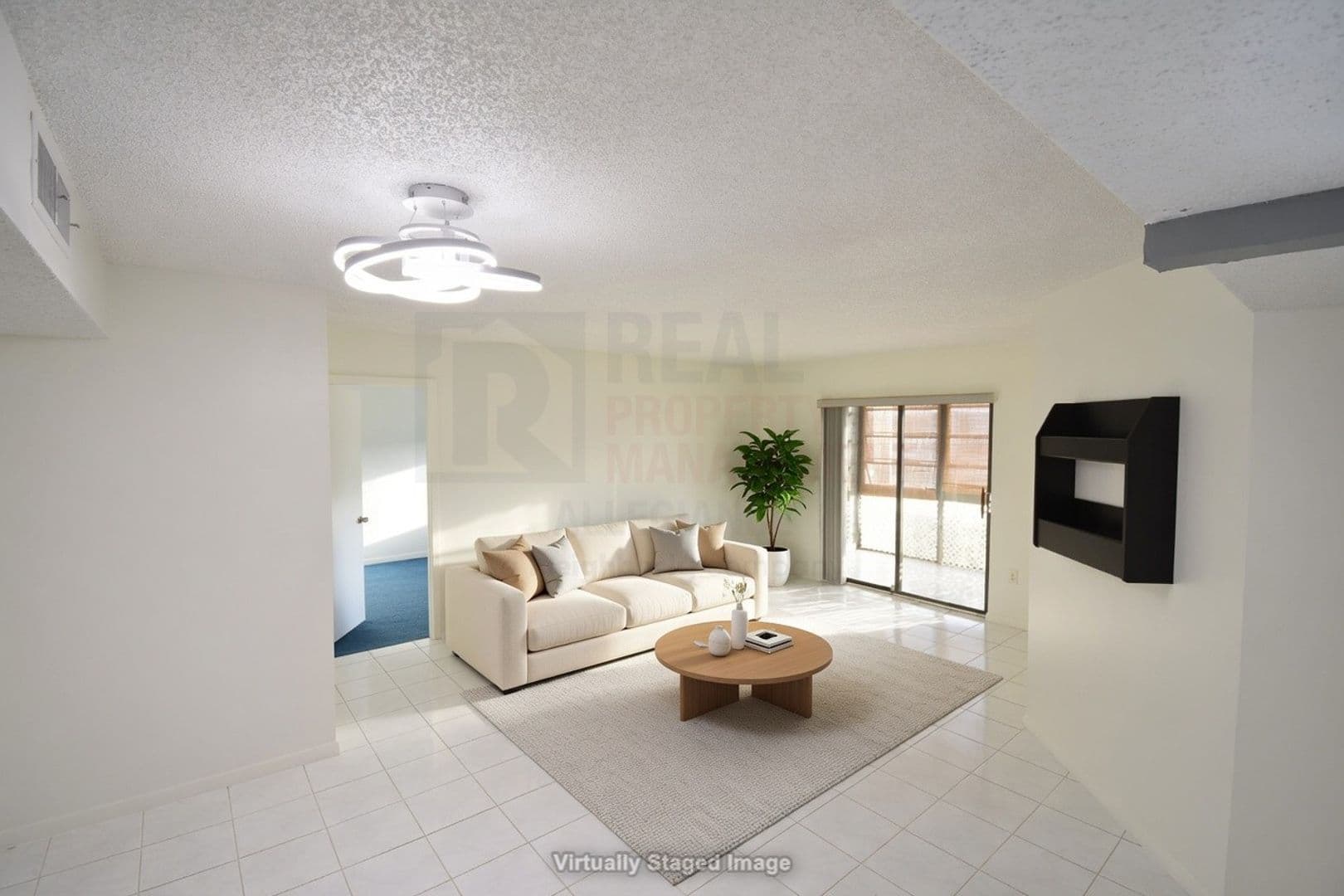 Miami House: 20741 NE 4th Court