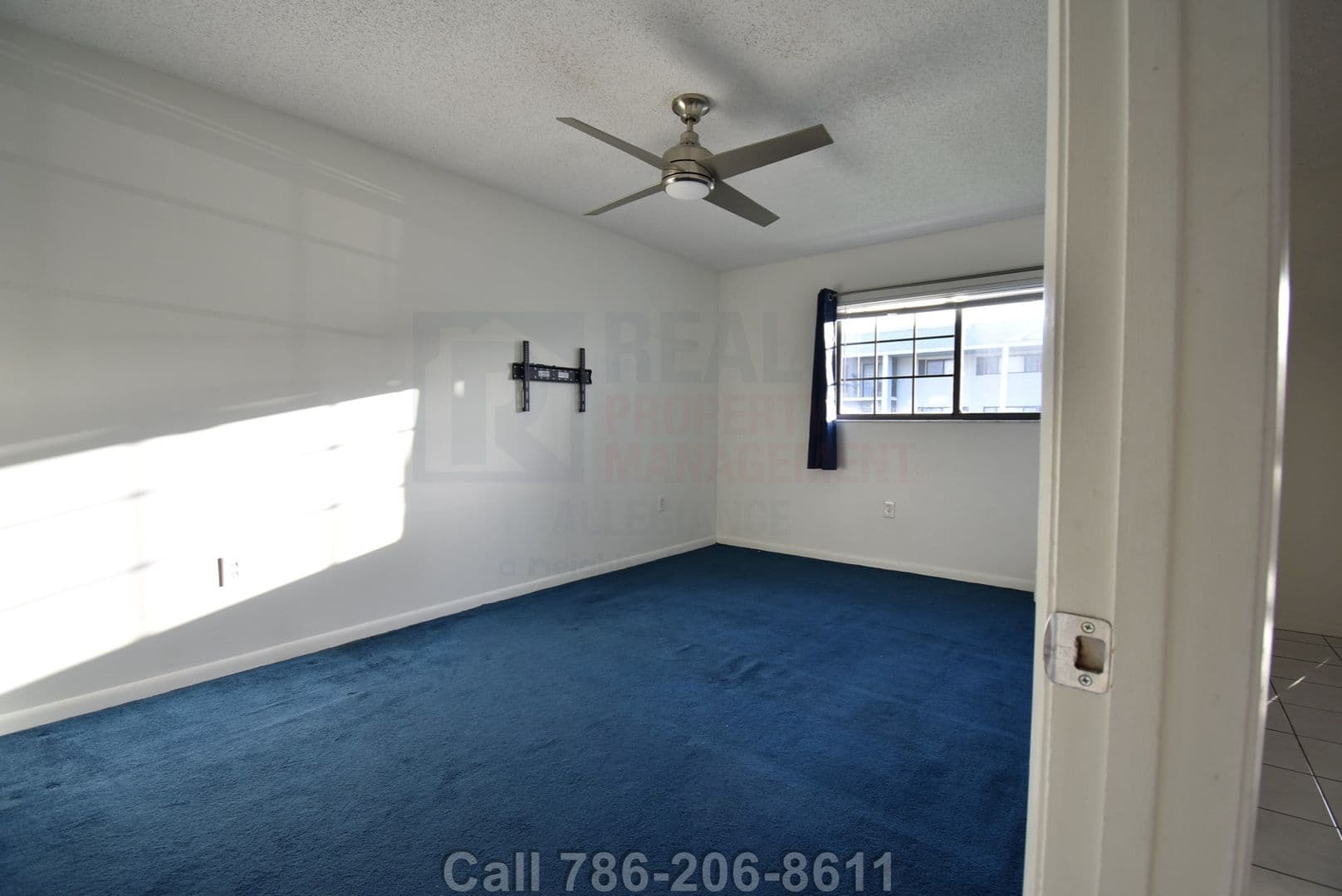 Miami House: 20741 NE 4th Court