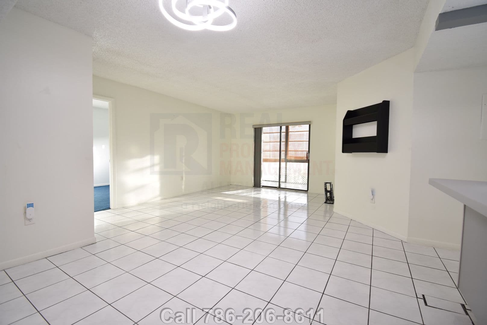 Miami House: 20741 NE 4th Court