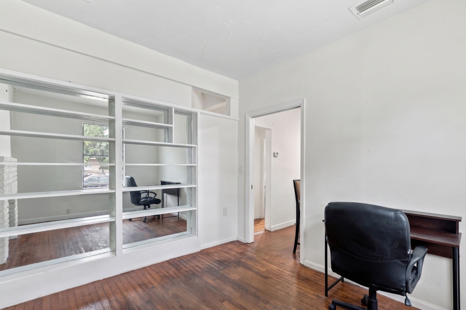West Palm Beach House: 3509 Pinewood Ave
