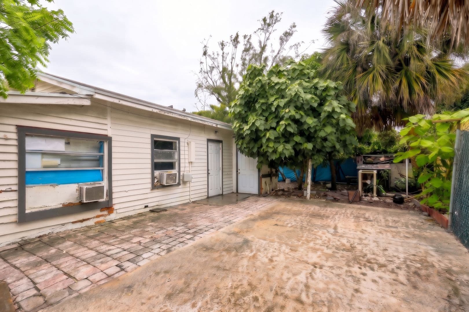 West Palm Beach House: 3509 Pinewood Ave