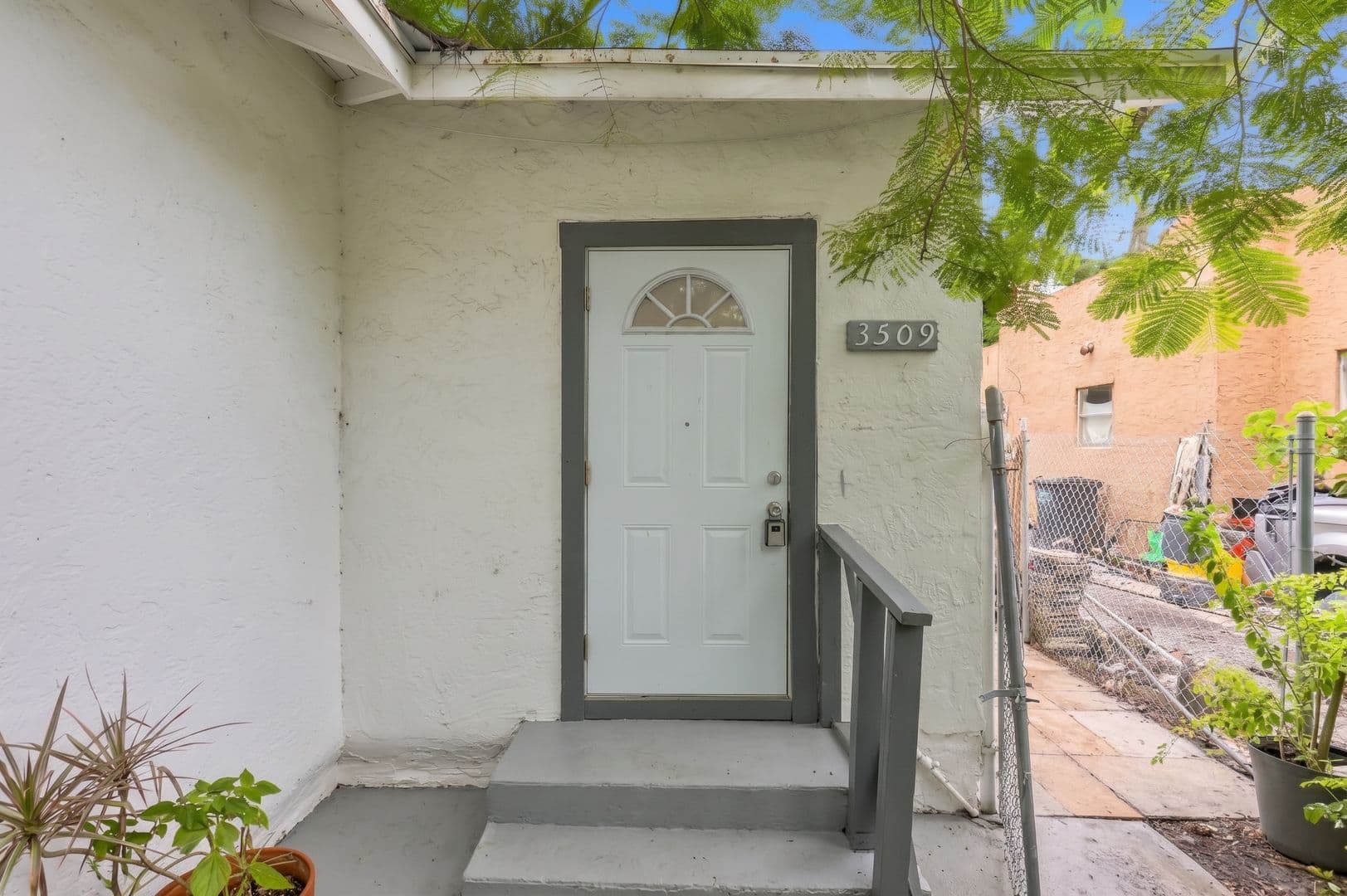 West Palm Beach House: 3509 Pinewood Ave