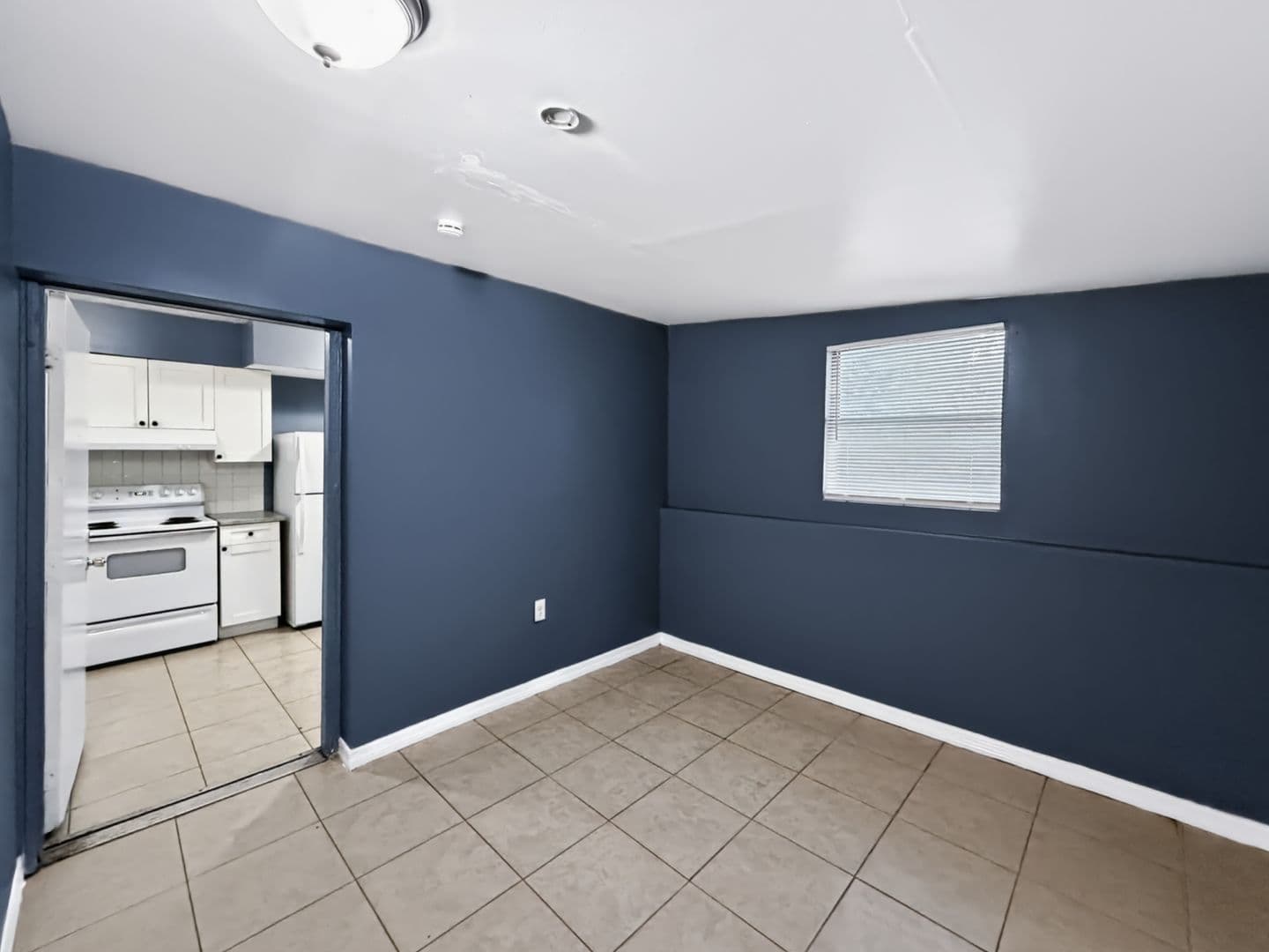 Tampa House: 3700 E Idlewild Ave