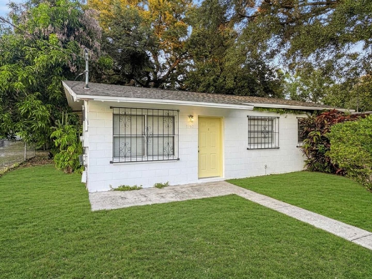 Tampa House: 3700 E Idlewild Ave