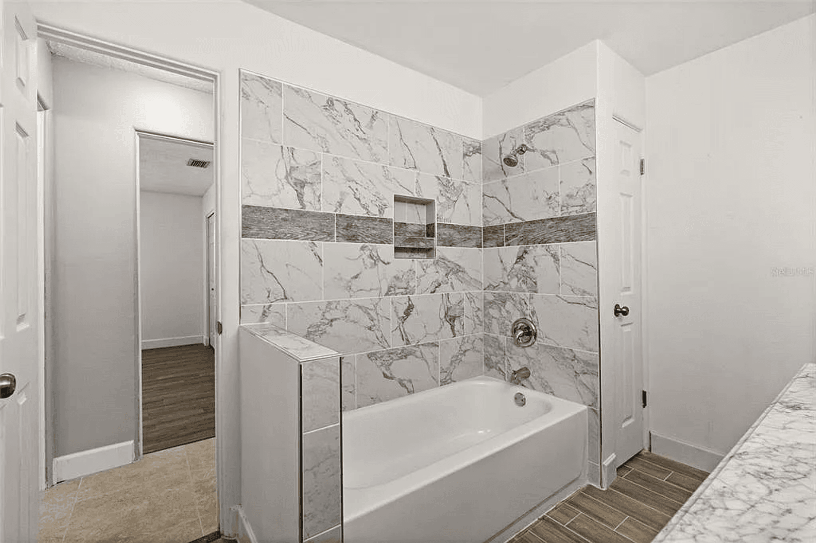 Treasure Island House: 710 116th Ave