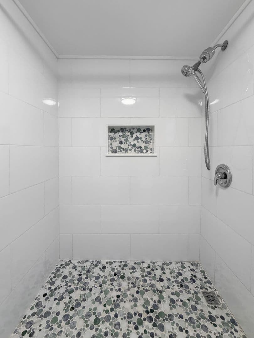 Tampa House: 4509 N 15th St