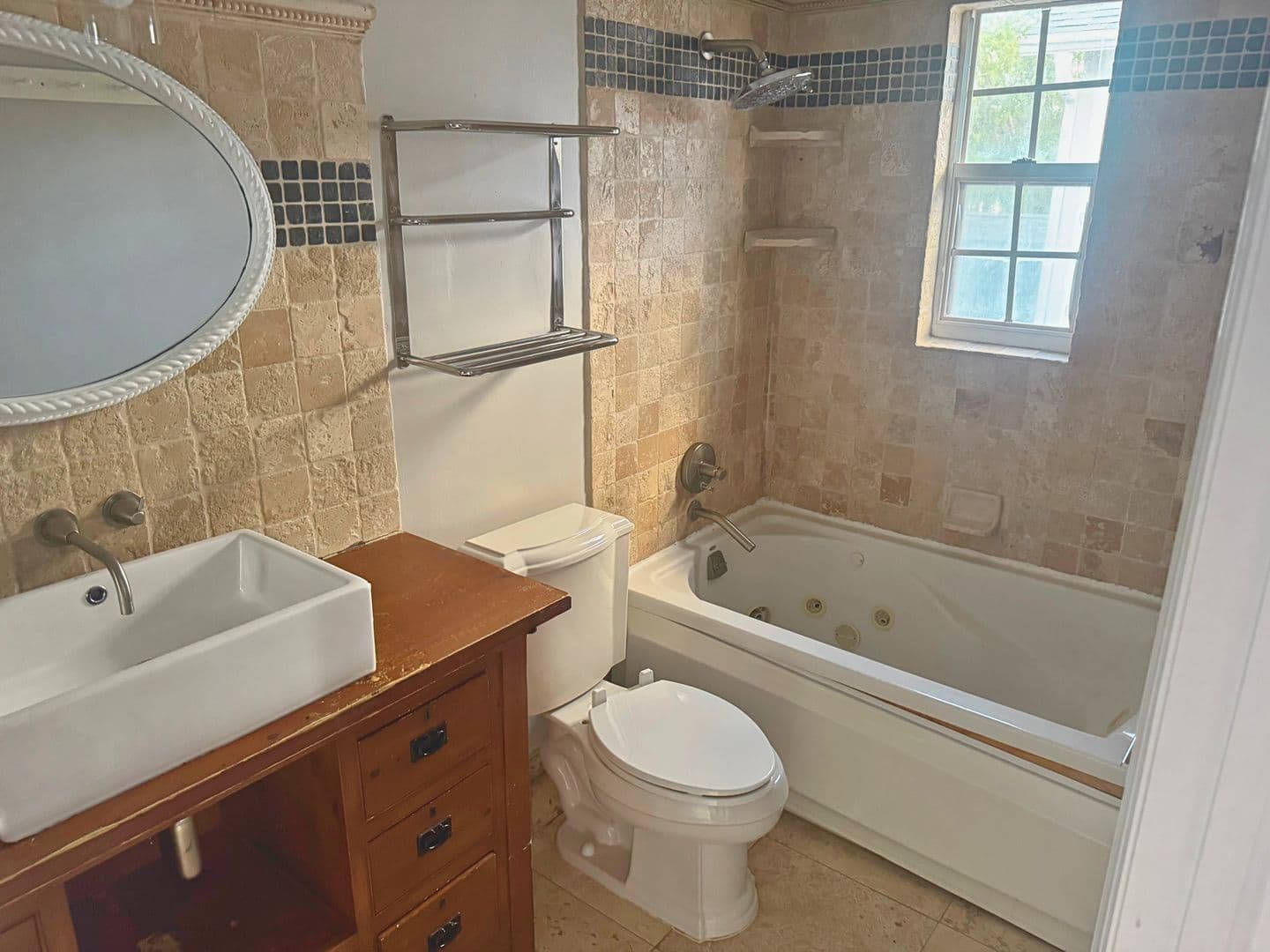 Fort Myers House: 13660 Abbey Dr #3