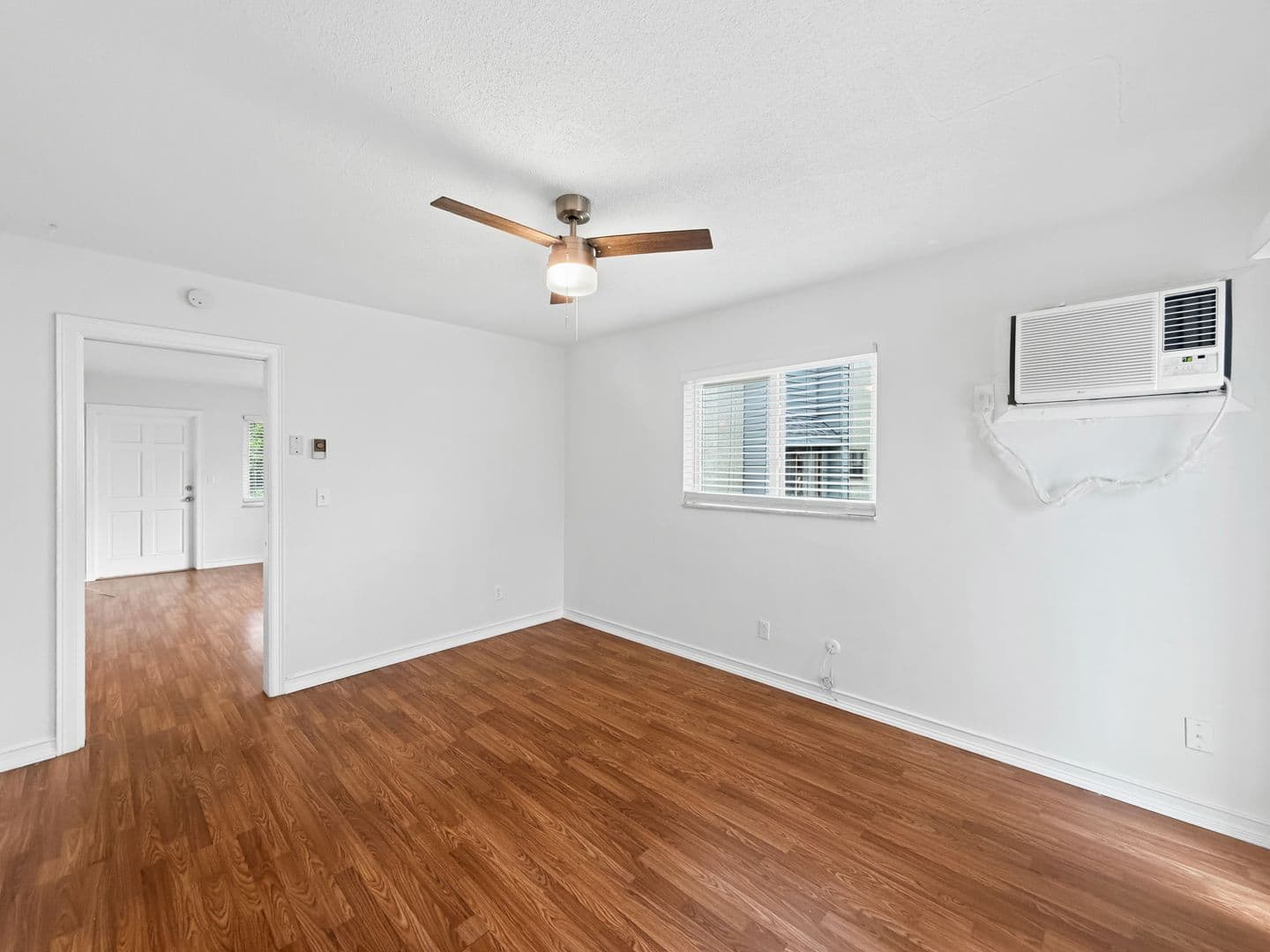 Treasure Island Apartment: 295 110th Ave