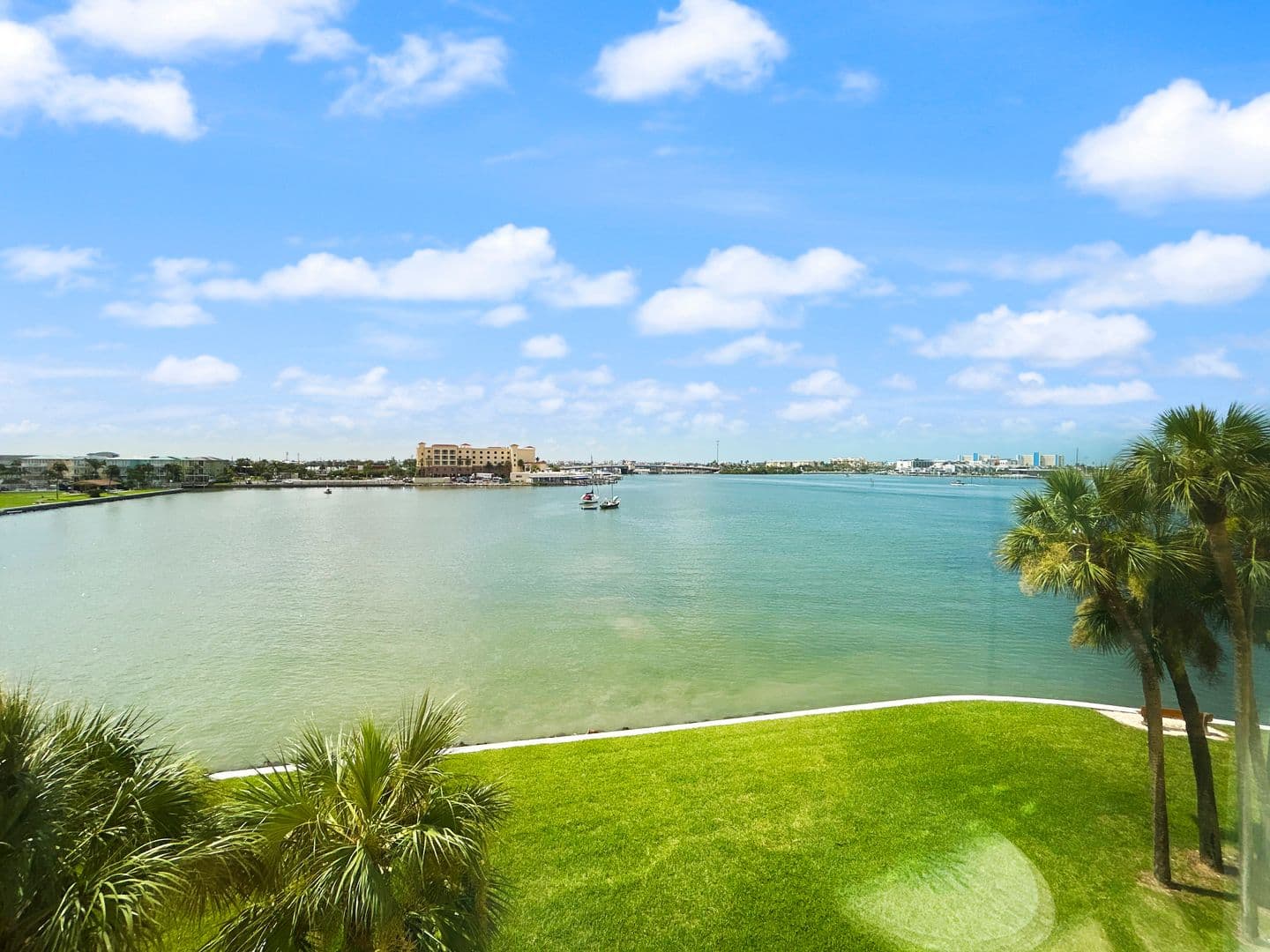 Saint Petersburg Condo: 4775 Cove Cir APT 407