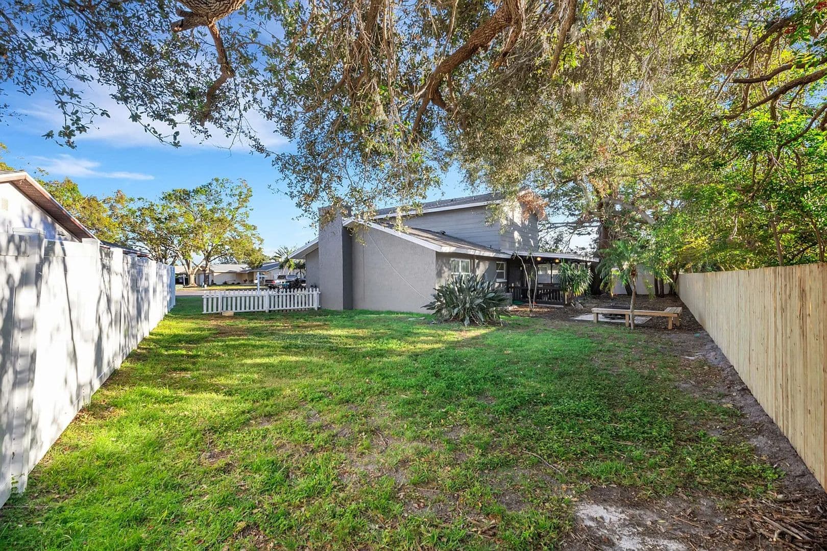 Seminole House: 14462 91st Ave
