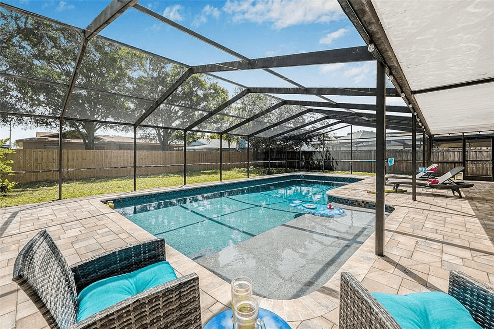 Largo House: 12641 98th St