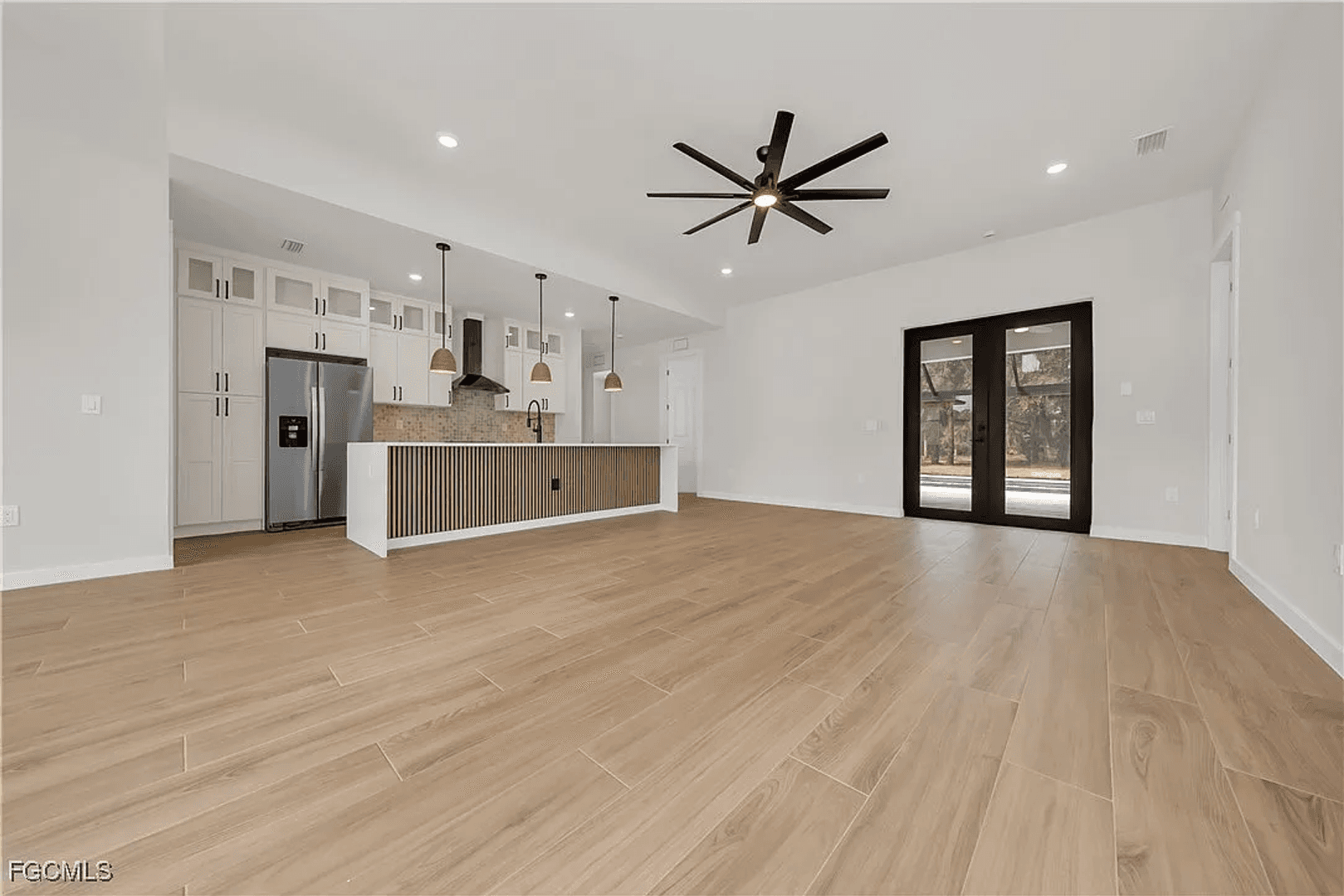 Naples House: 2719 2nd St NW