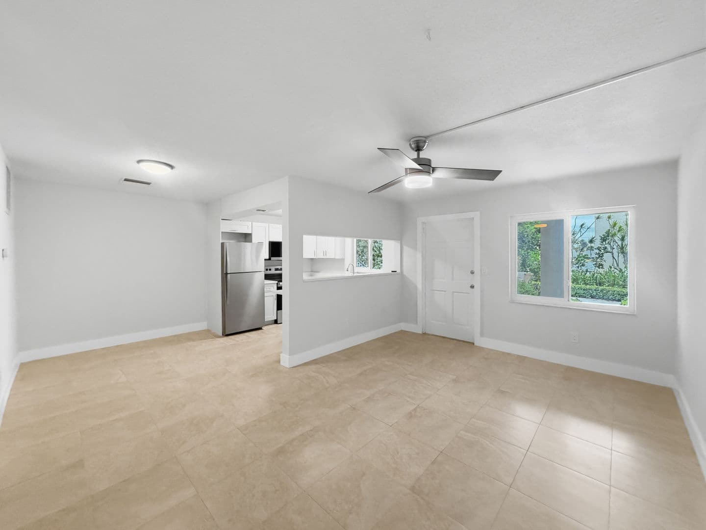 Treasure Island Apartment: 295 110th Ave