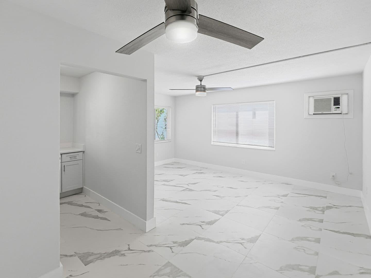 Treasure Island Apartment: 295 110th Ave