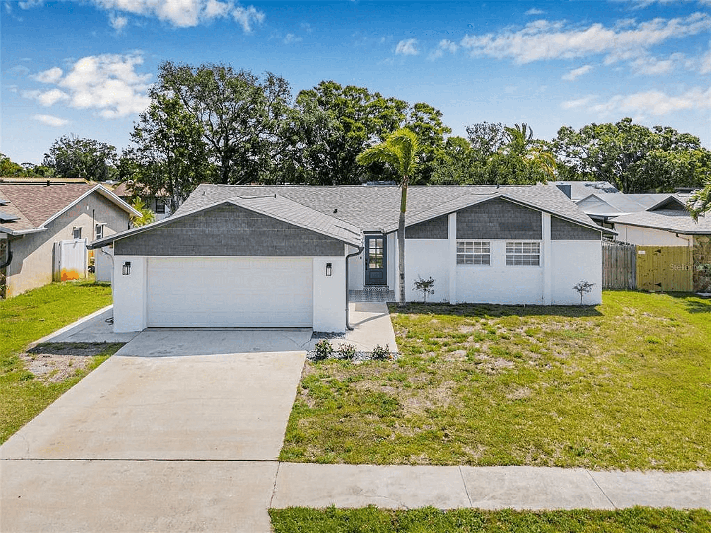 Largo House: 12641 98th St