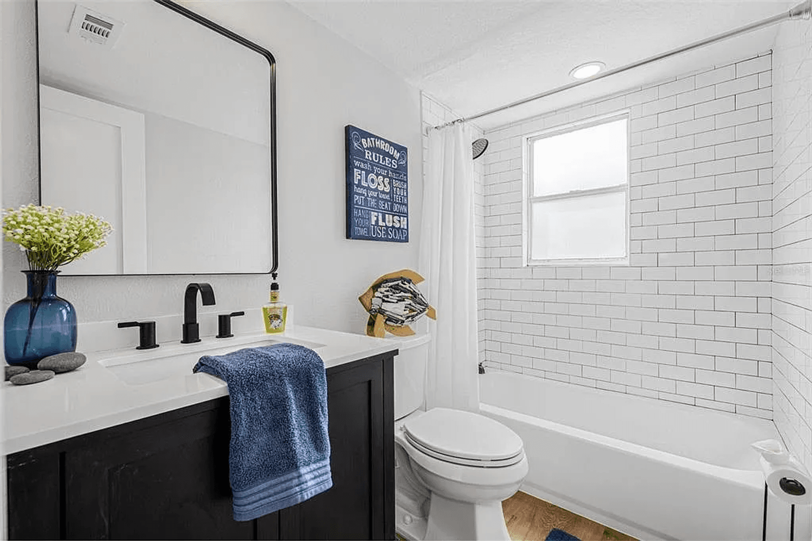 Largo House: 12641 98th St