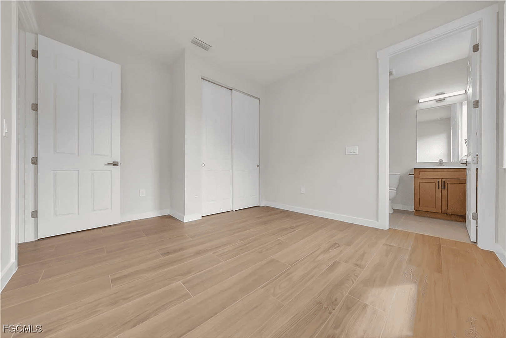 Naples House: 2719 2nd St NW