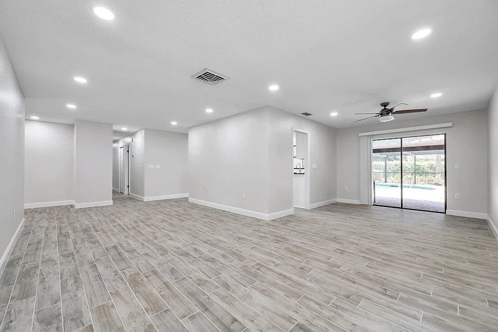 Clearwater House: 3078 Osprey Ln