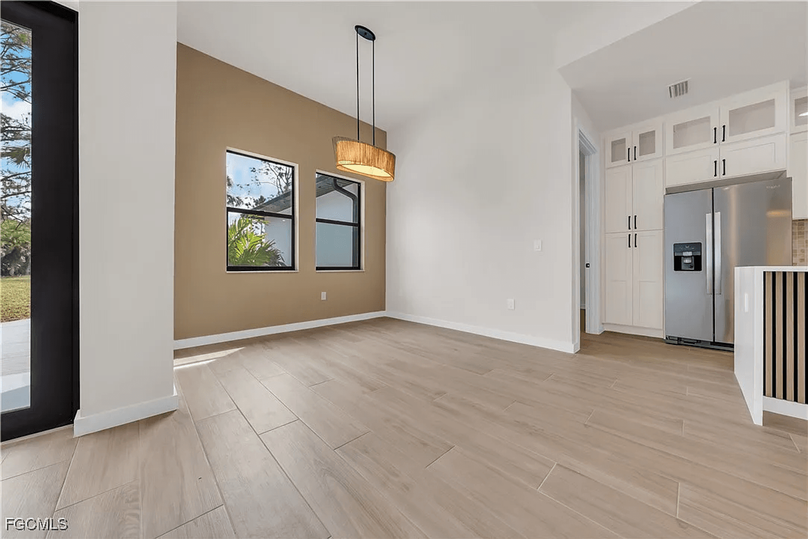 Naples House: 2719 2nd St NW