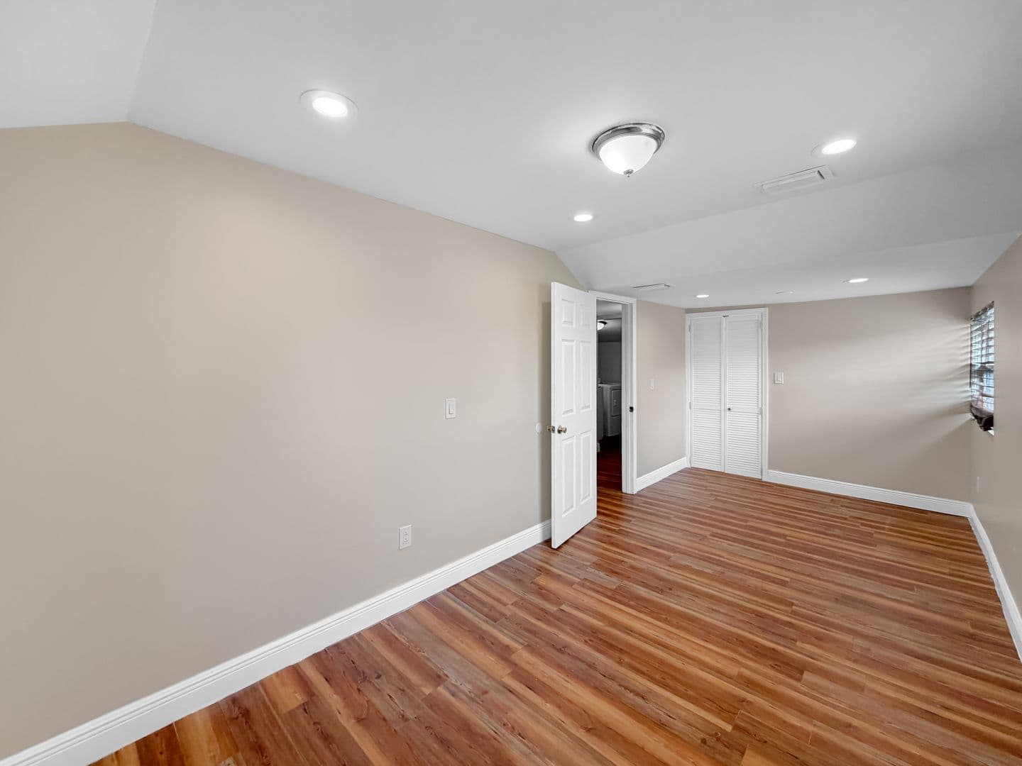 Tampa House: 4509 N 15th St