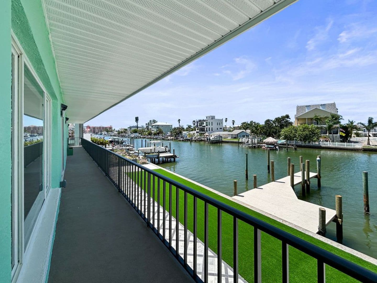 Madeira Beach Apartment: 503 129th Ave E