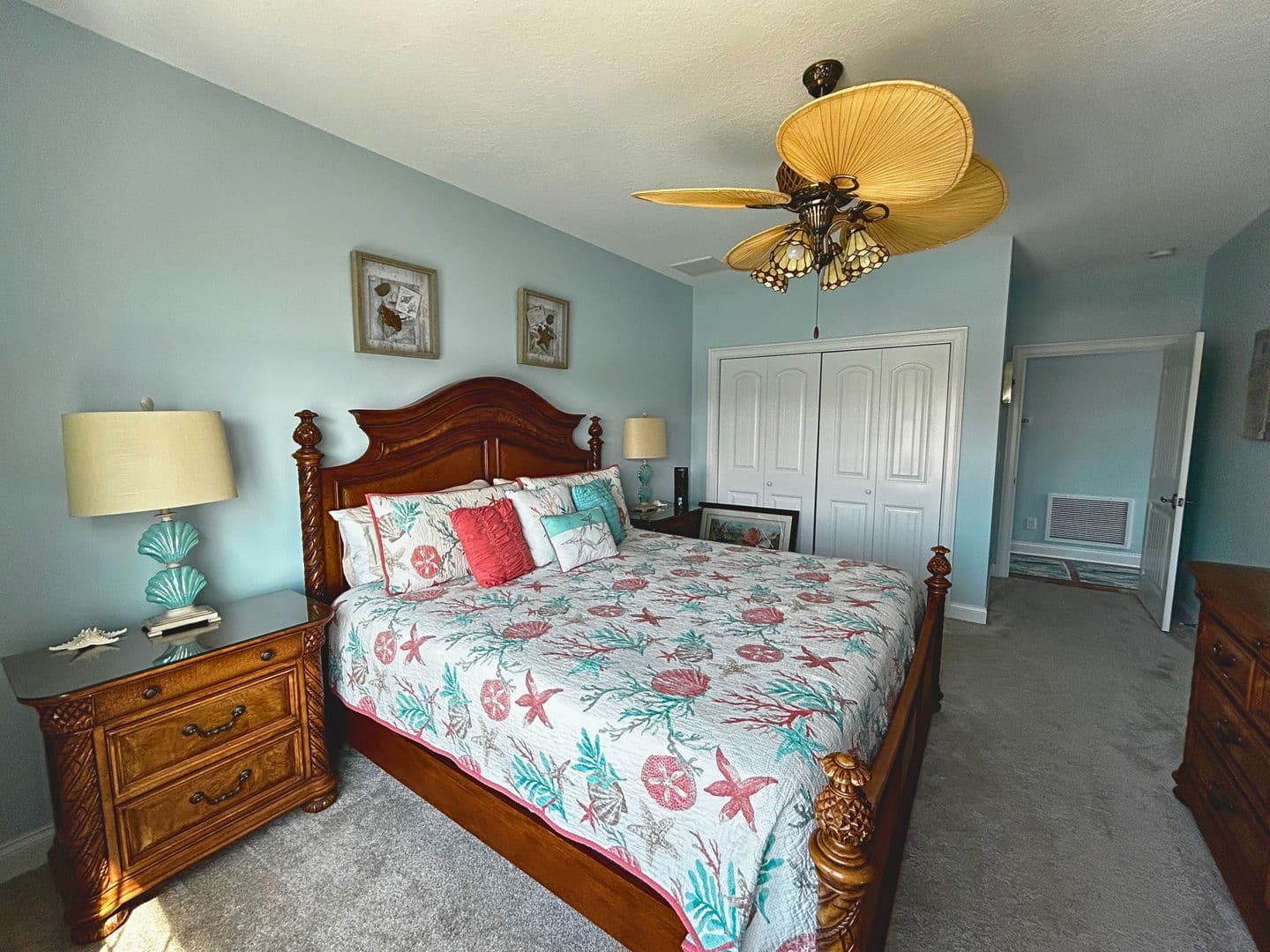 Madeira Beach House: 468 137th Ave