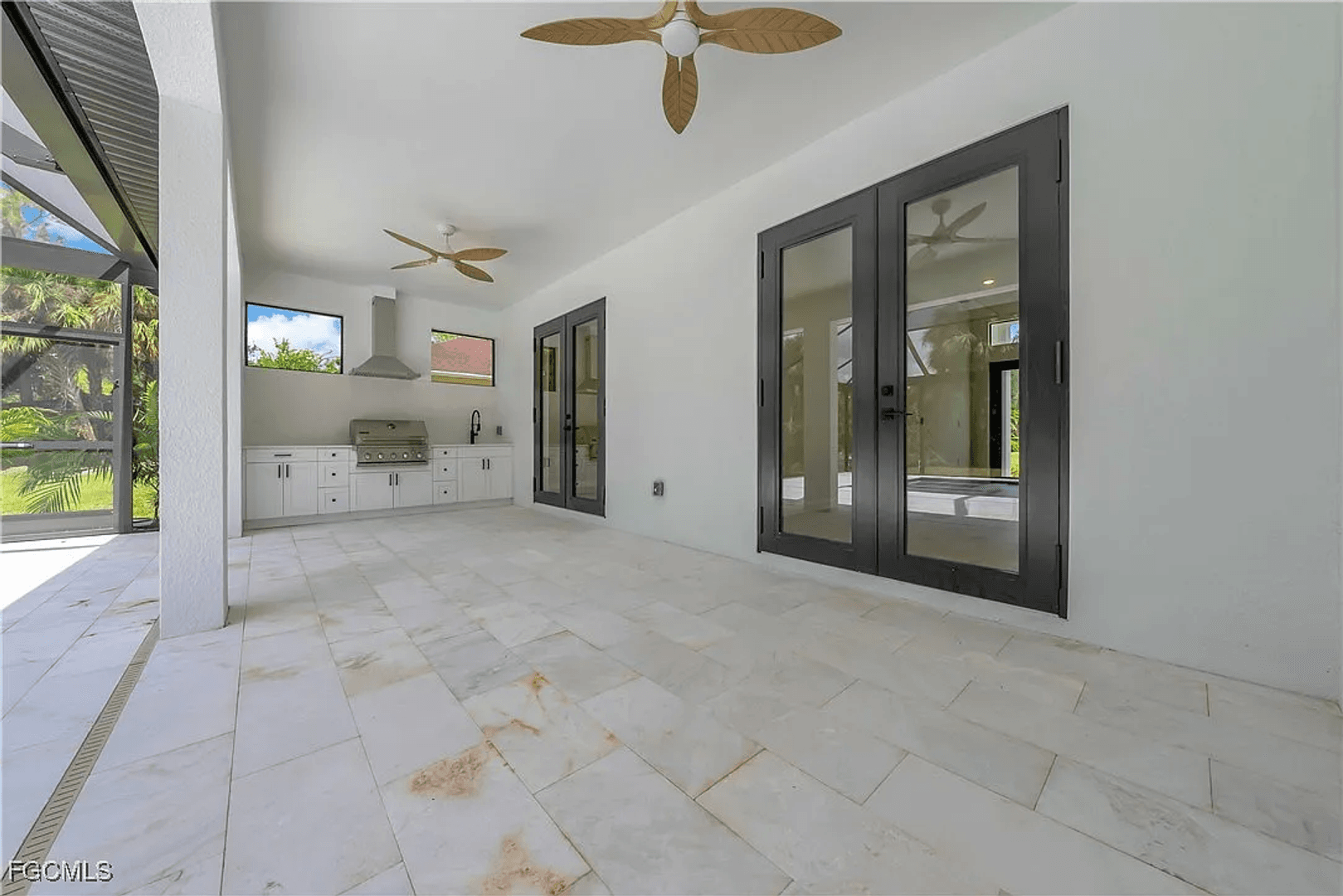 Naples House: 2719 2nd St NW