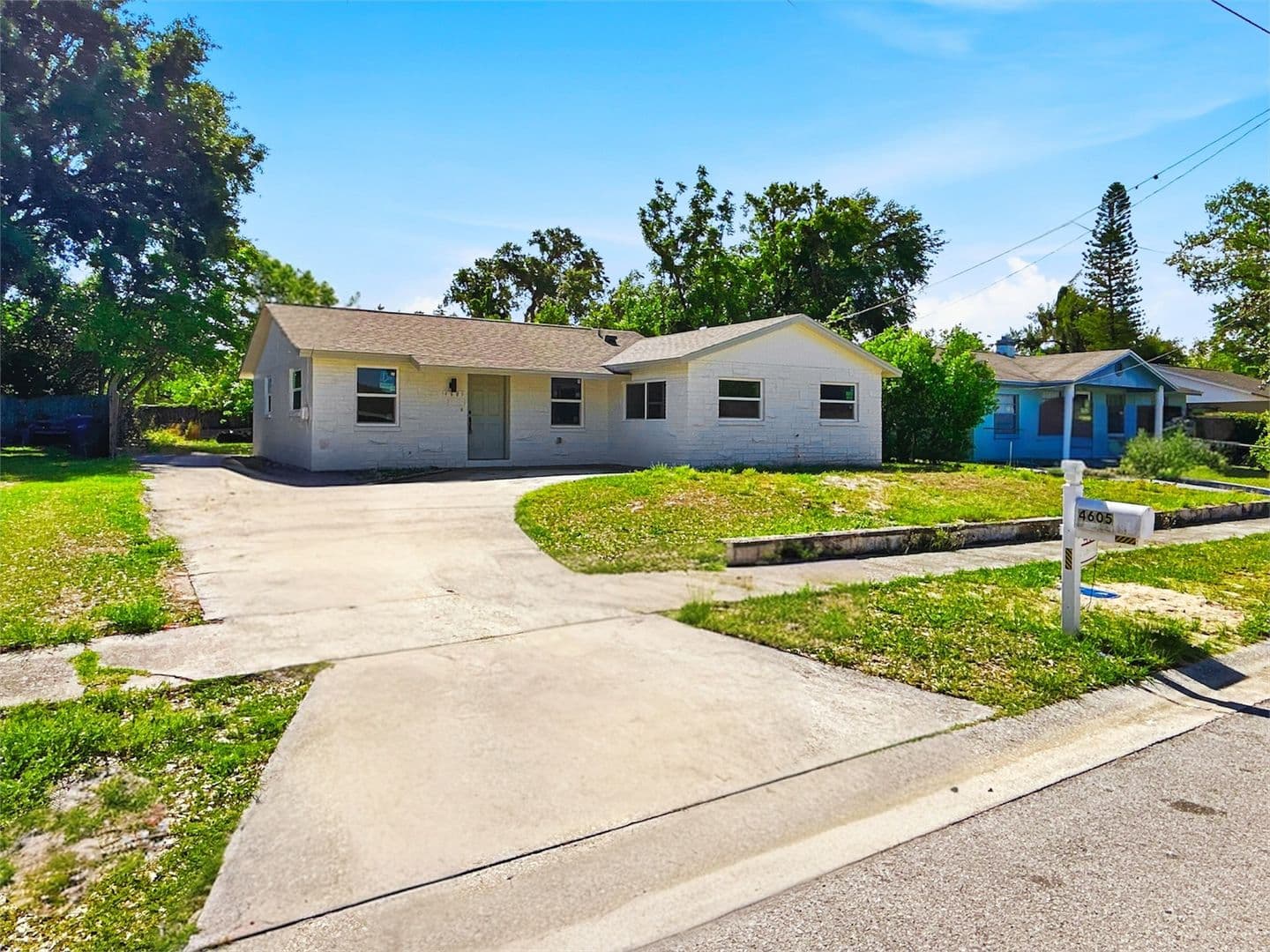 Tampa House: 4605 John Bell Jr Dr