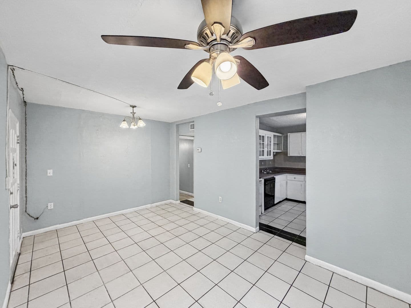 Tampa House: 8406 N 20th St