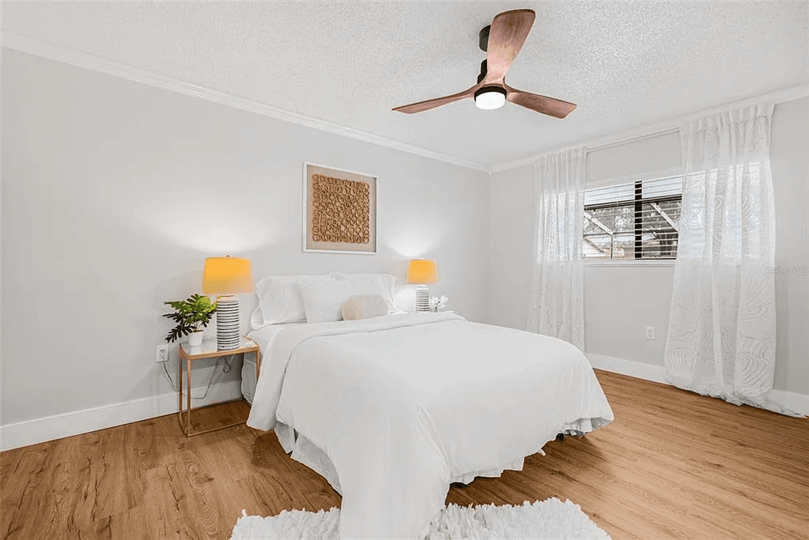 Largo House: 12641 98th St