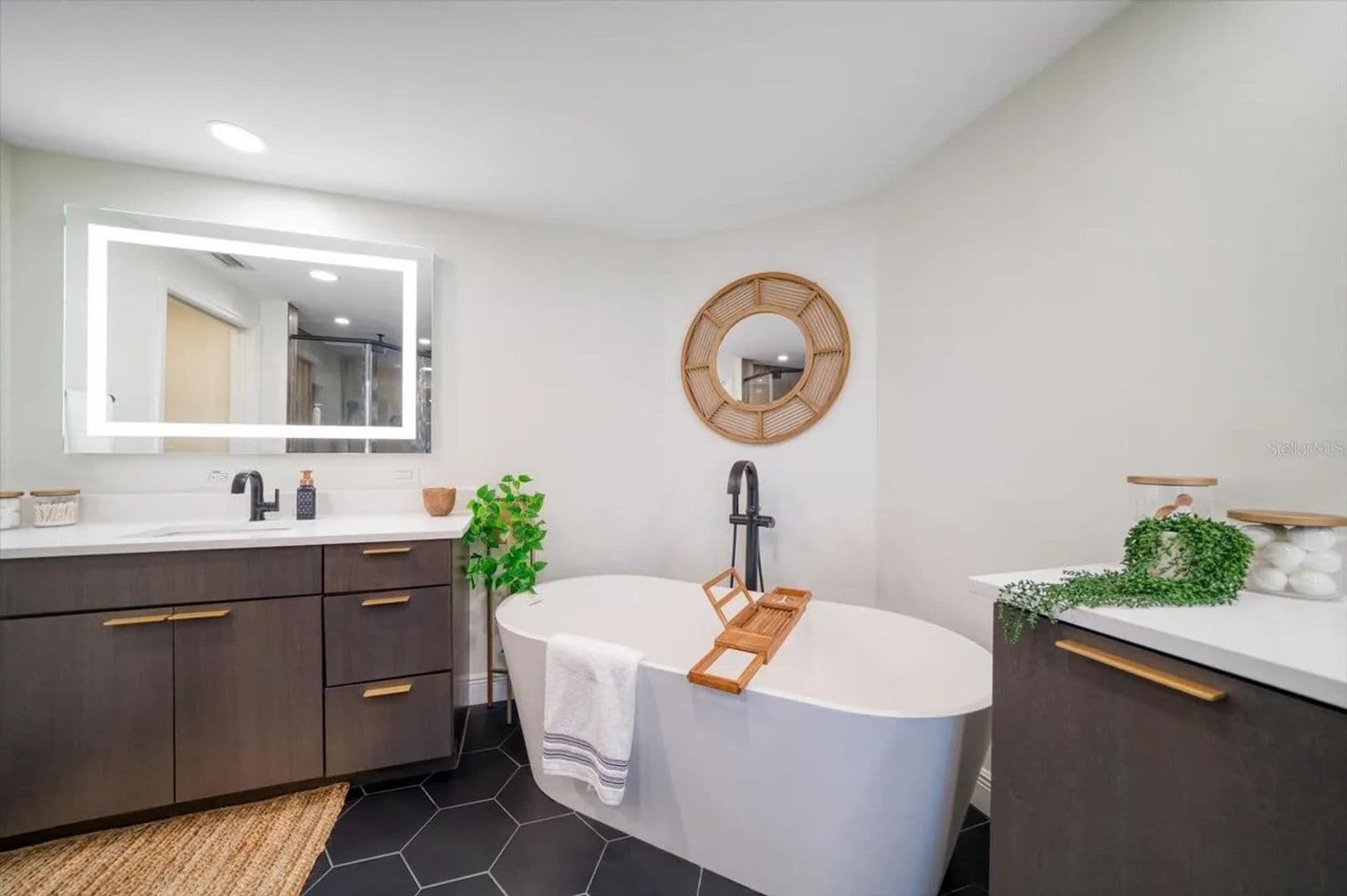Indian Shores Condo: 19710 Gulf Boulevard #504