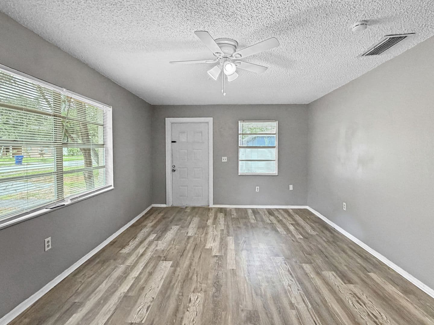 Largo Apartment: 3122 Green Acres Ave