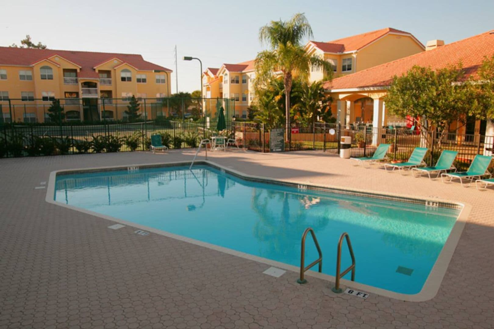 Seminole Condo: 10764 70th Ave Unit 7106