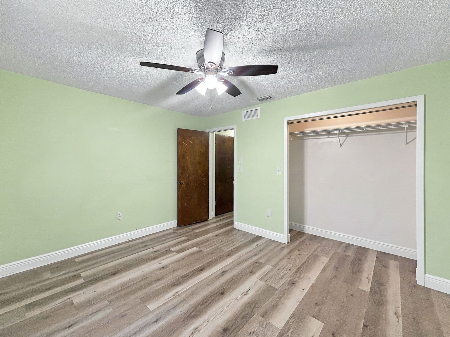 Largo House: 12829 109th St