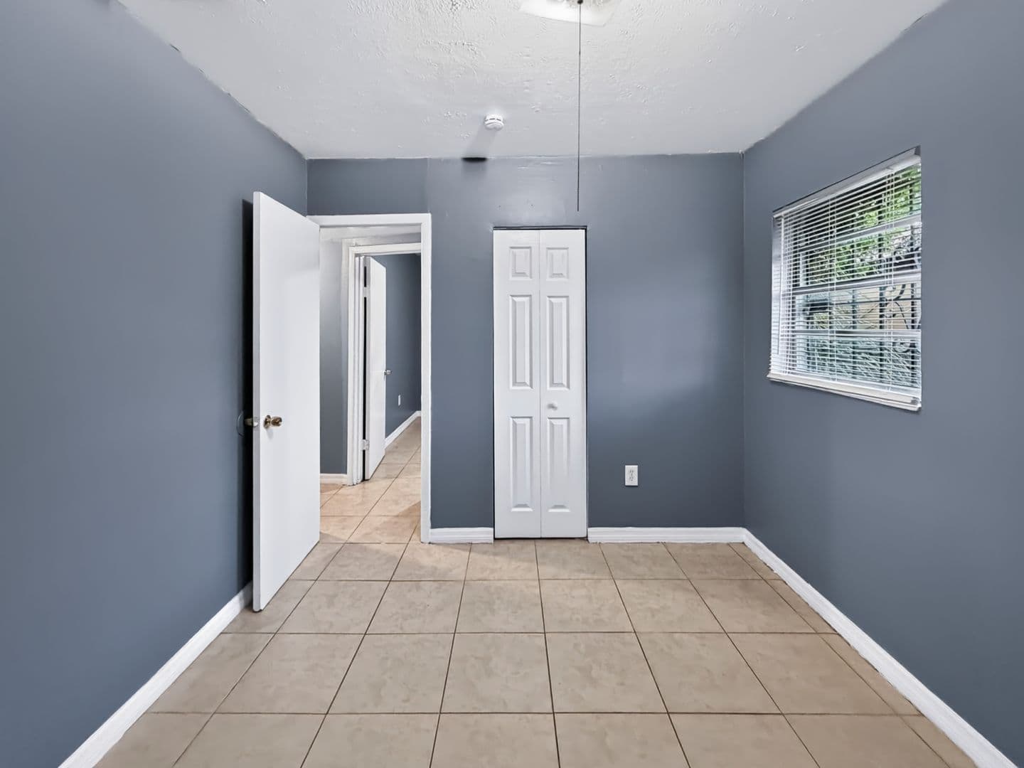 Tampa House: 3700 E Idlewild Ave