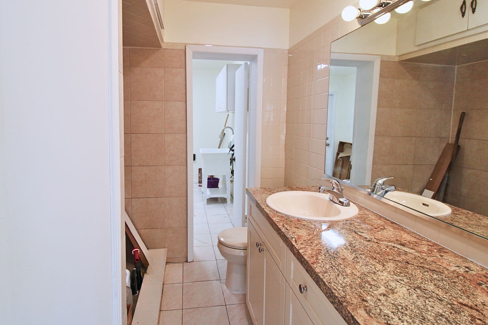 Tampa House: 3403 W St Louis St