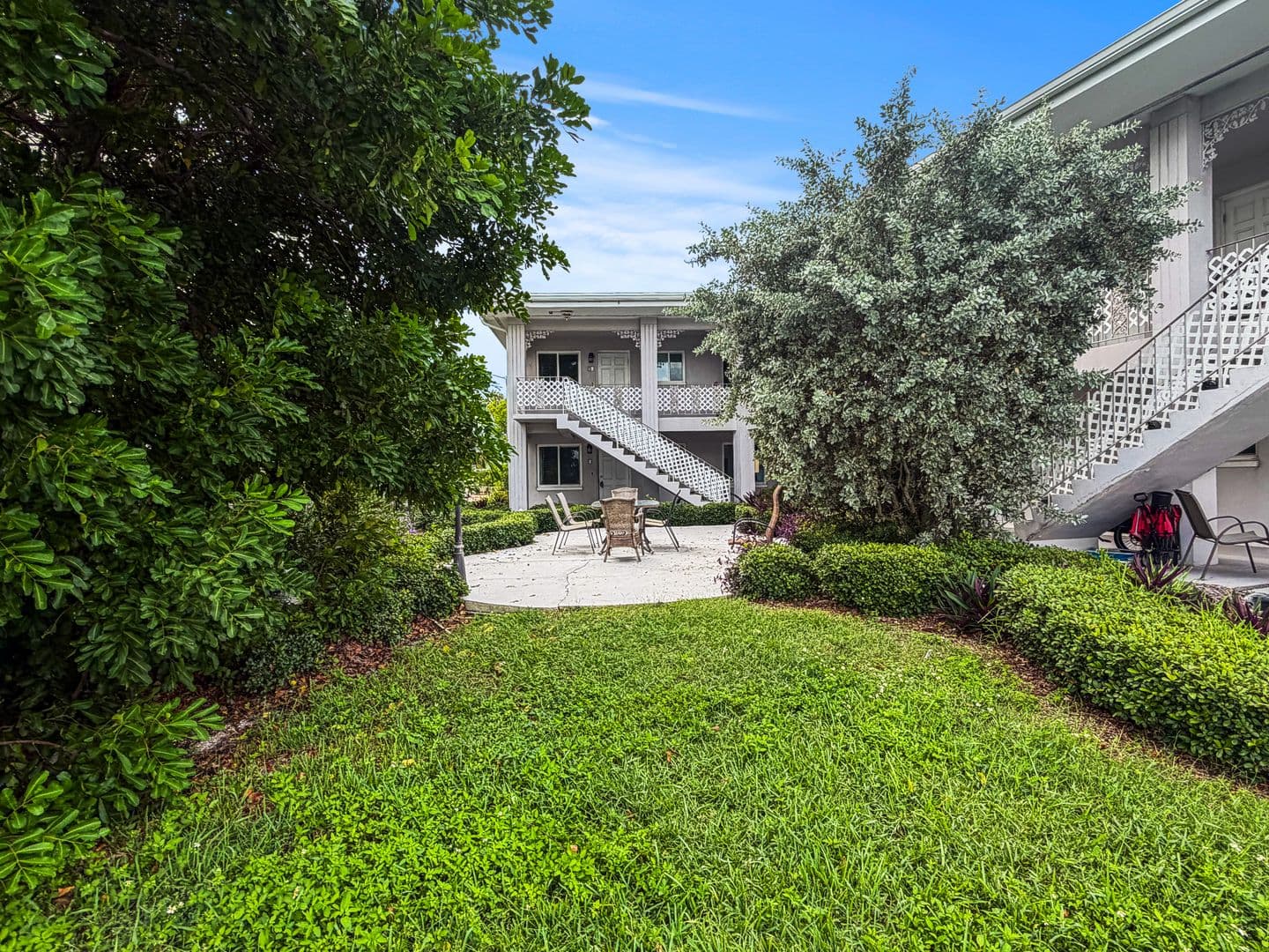 Treasure Island Apartment: 295 110th Ave