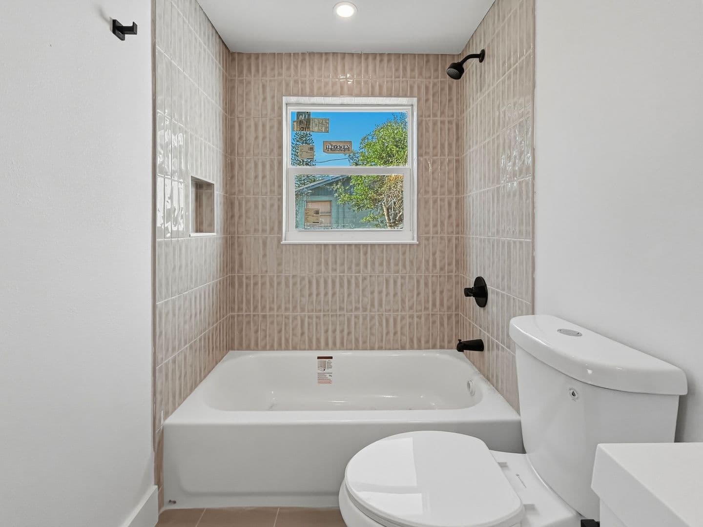 Tampa House: 4605 John Bell Jr Dr