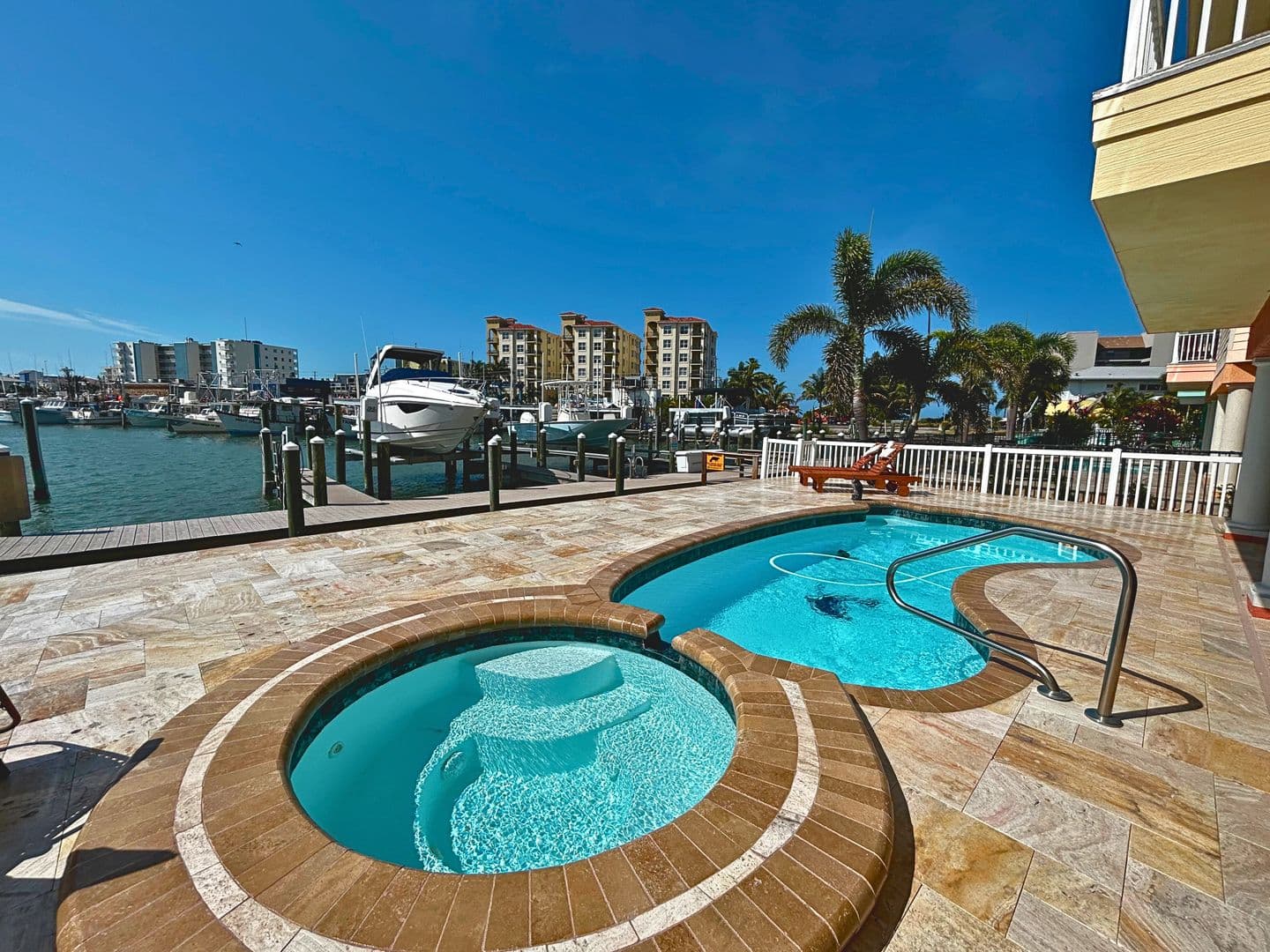 Madeira Beach House: 468 137th Ave