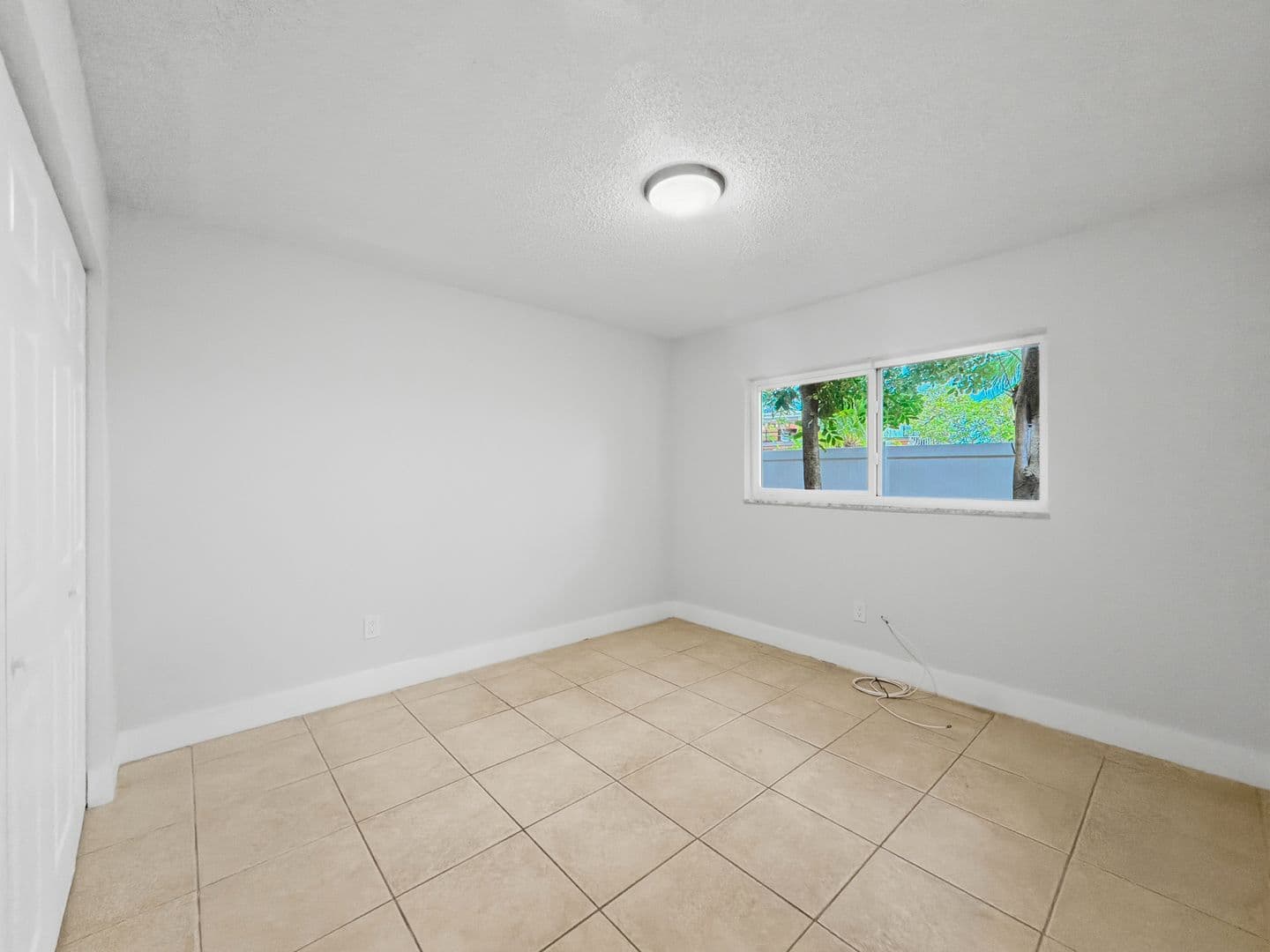 Treasure Island Apartment: 295 110th Ave