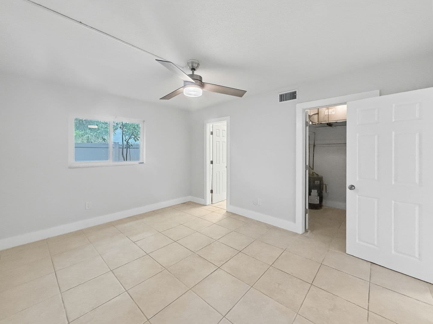 Treasure Island Apartment: 295 110th Ave