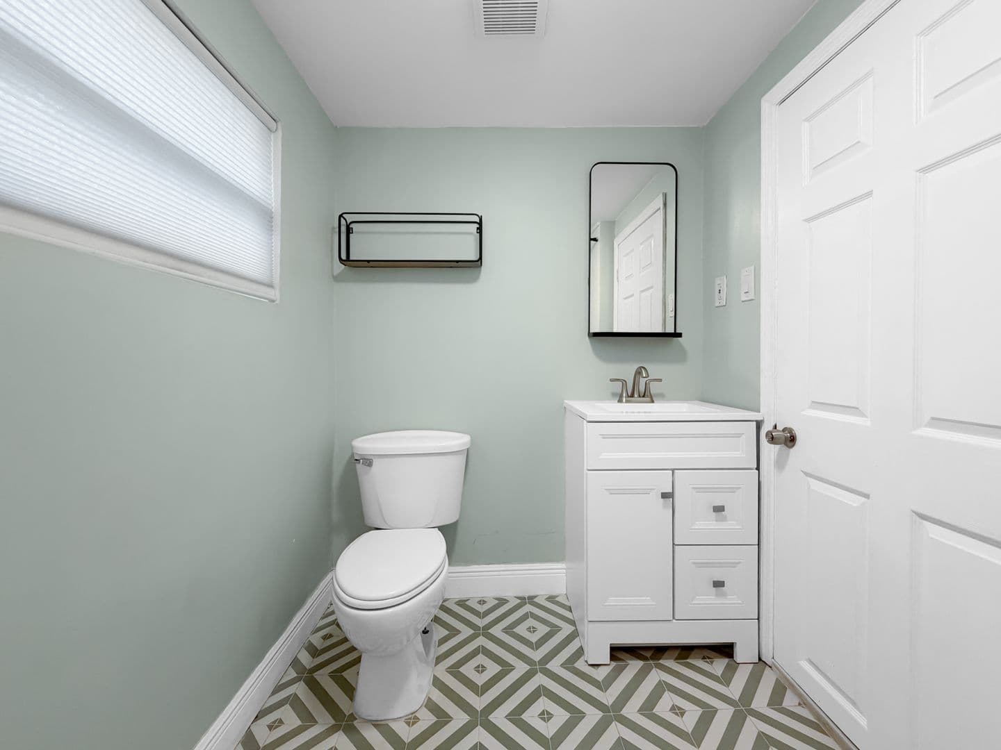 Tampa House: 4509 N 15th St
