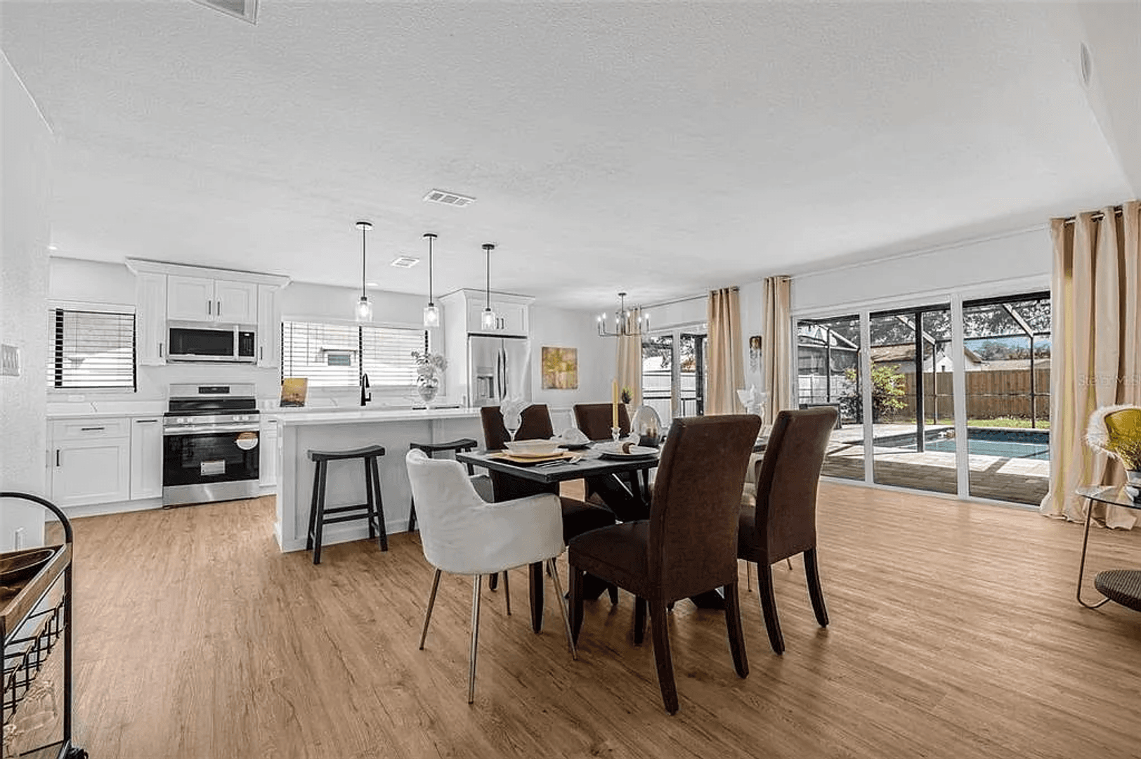 Largo House: 12641 98th St
