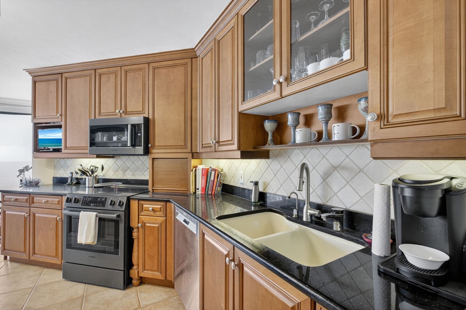 Naples Condo: 4041 Gulf Shore Blvd N Unit 1807