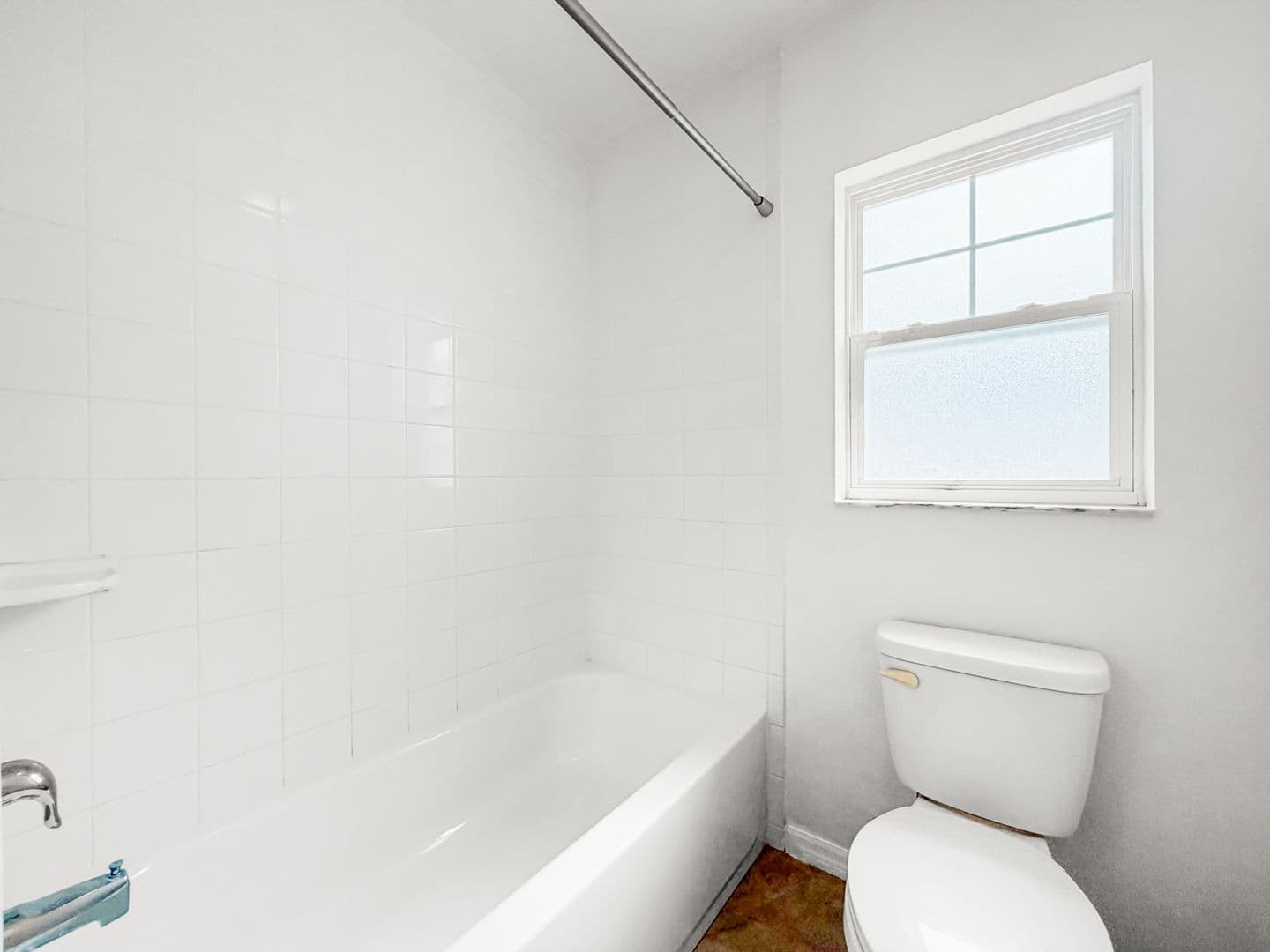 Saint Petersburg House: 1819 48th St S