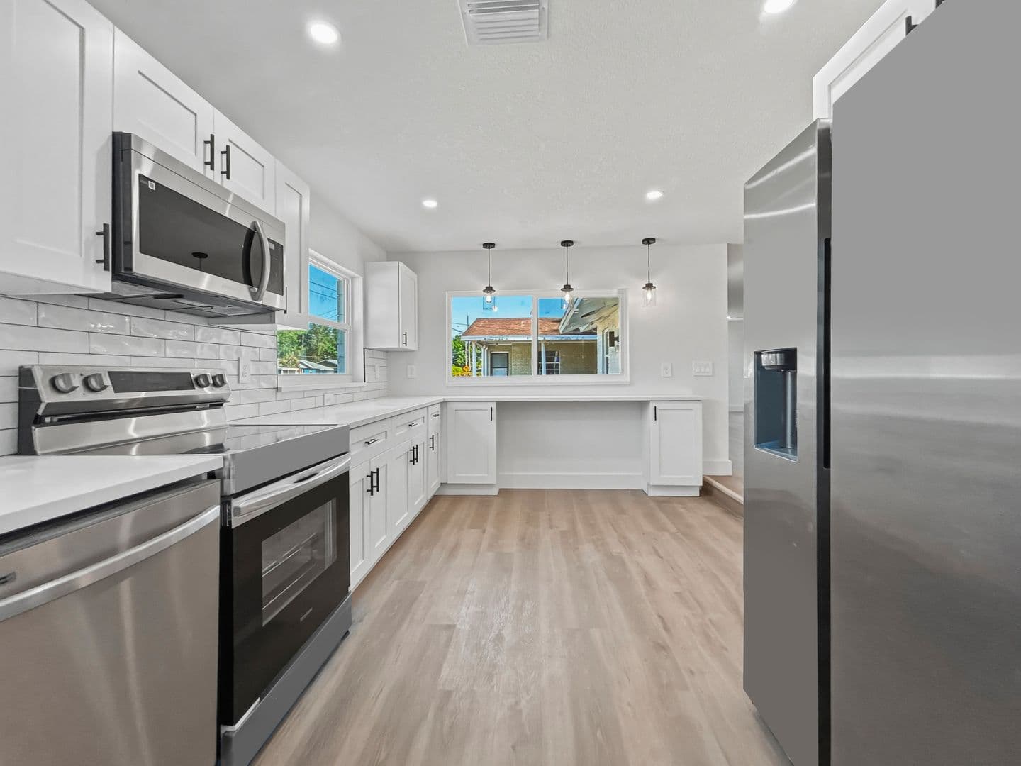 Tampa House: 4605 John Bell Jr Dr